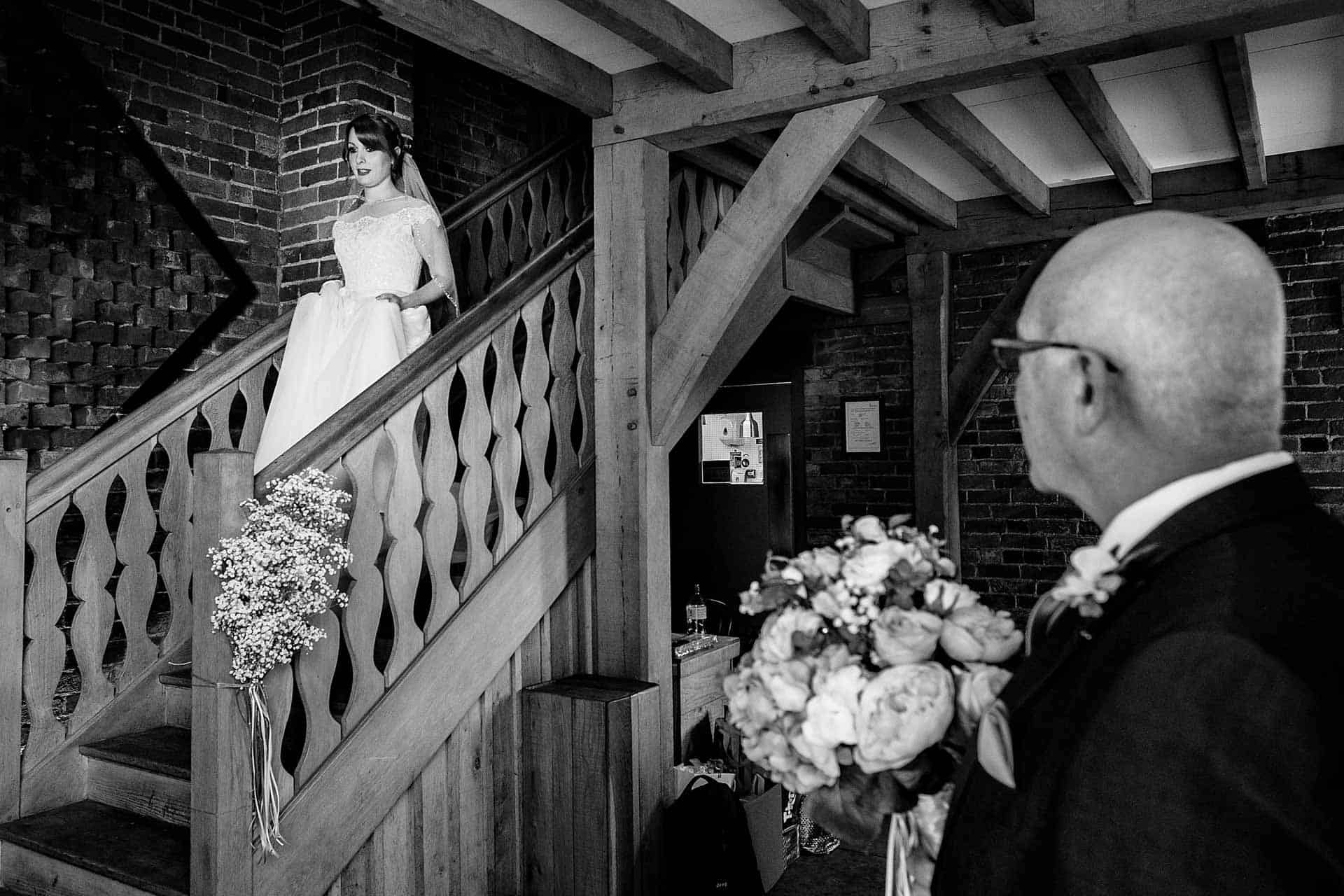 Shustoke Barn in Warwickshire wedding photography by emma and rich.